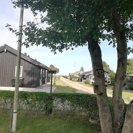 Skon Og Lys Feriebolig Ved Laekker Feriehus Broager