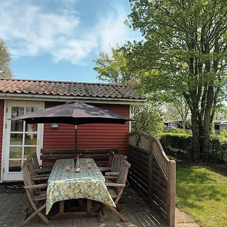 Skon Og Lys Feriebolig Ved Laekker Feriehus